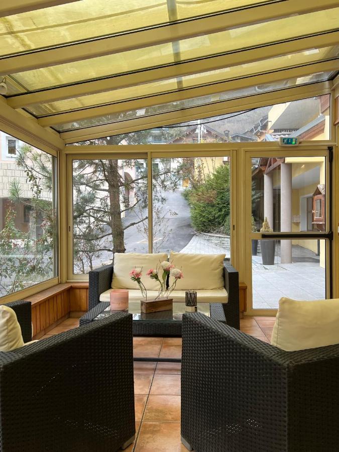 Hotel Athena Brides-les-Bains Bagian luar foto