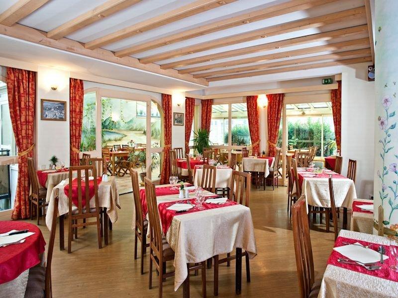 Hotel Athena Brides-les-Bains Bagian luar foto